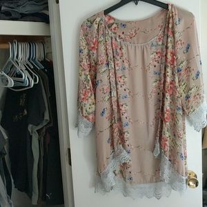 Lace bottom cardigan 🌻
